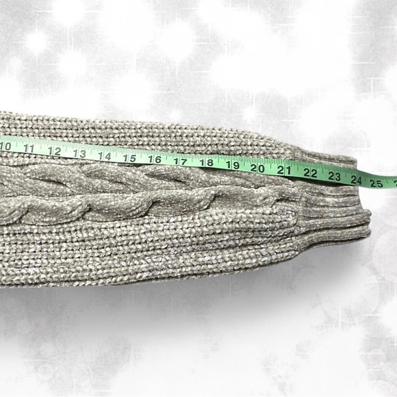 Pink Rose Silver-Gray Cable Knit Luxury Sweater - Picture 6 of 7